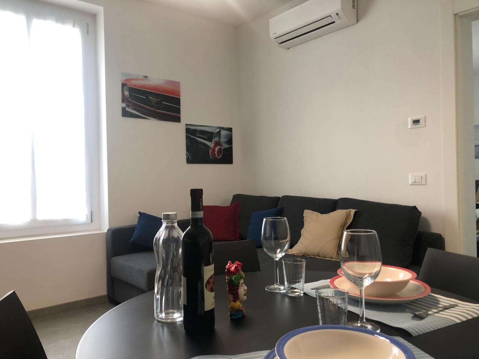 L' Appartamento Del Borgo - Parcheggio Riservato Pavia Buitenkant foto